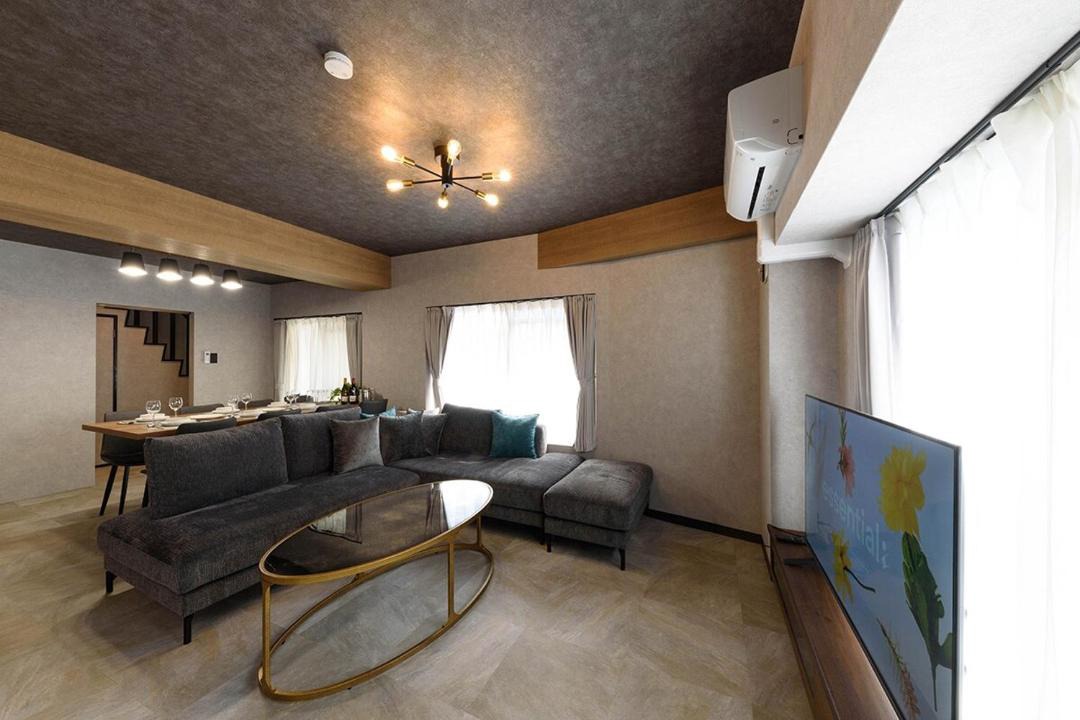 Atsuta-ku Apartment | Oyadoya Atsuta101広さ131平米 熱田神宮9分 名古屋地下鉄徒歩9分 12歳以下子供無料 最大8名