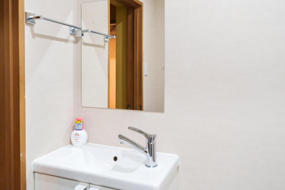 Namba Apartment | 青葉邸 Just a short walk 心斎橋 Glico Sign 1min 道頓堀30-second 黒門市場 難波駅 Dotonbori Guesthouse 松の阁