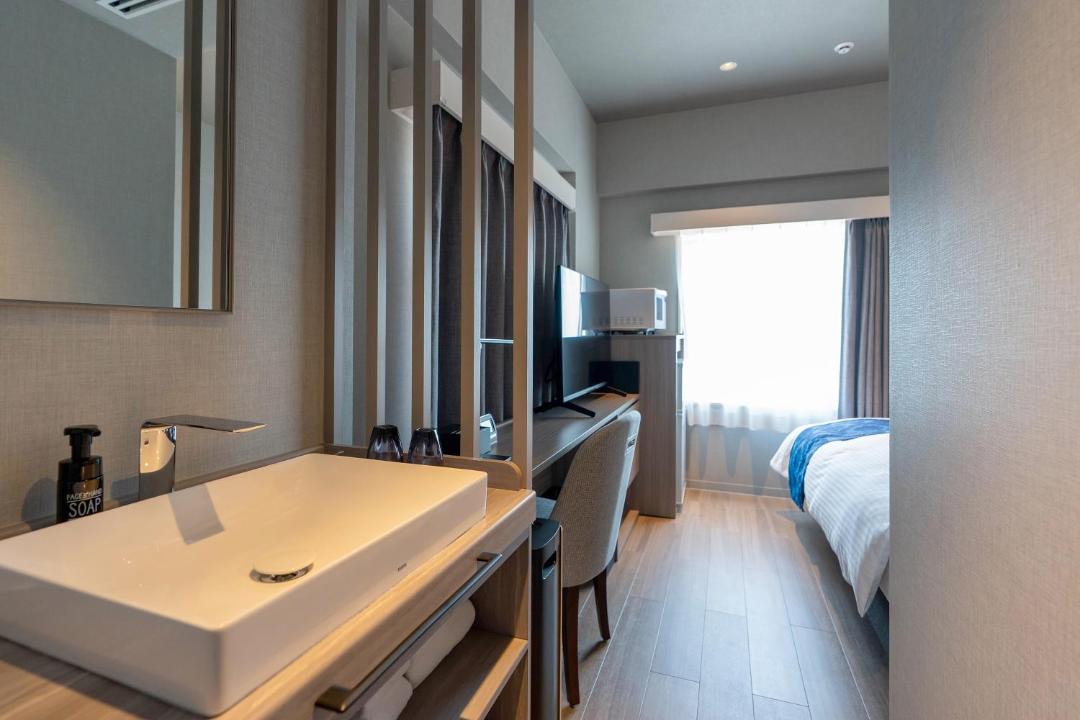Meiwa Hotel | HOTEL R9 Premium Kawamataekimae