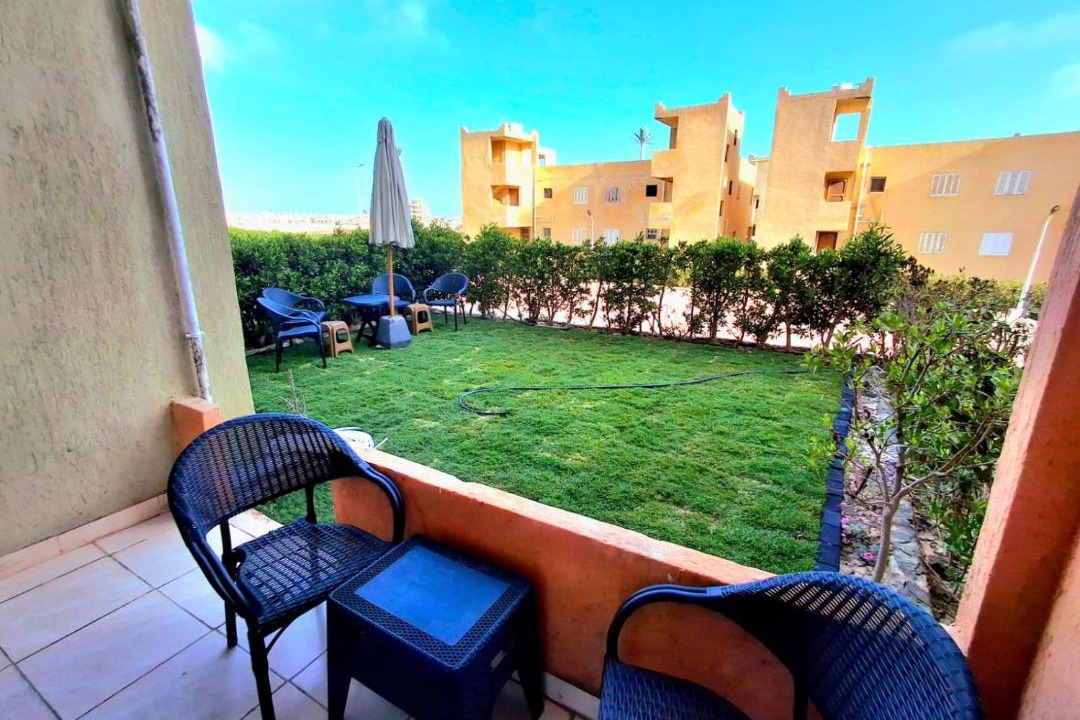 Dawwar Saqr Apartment | Doblex Beach Chalet with Private Garden in Reem ElFala Resort