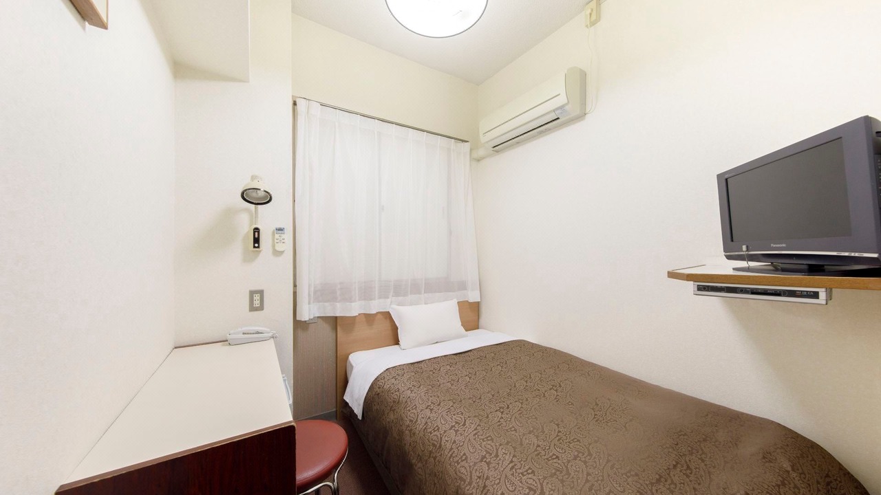 Photo of Bedroom in Esaka