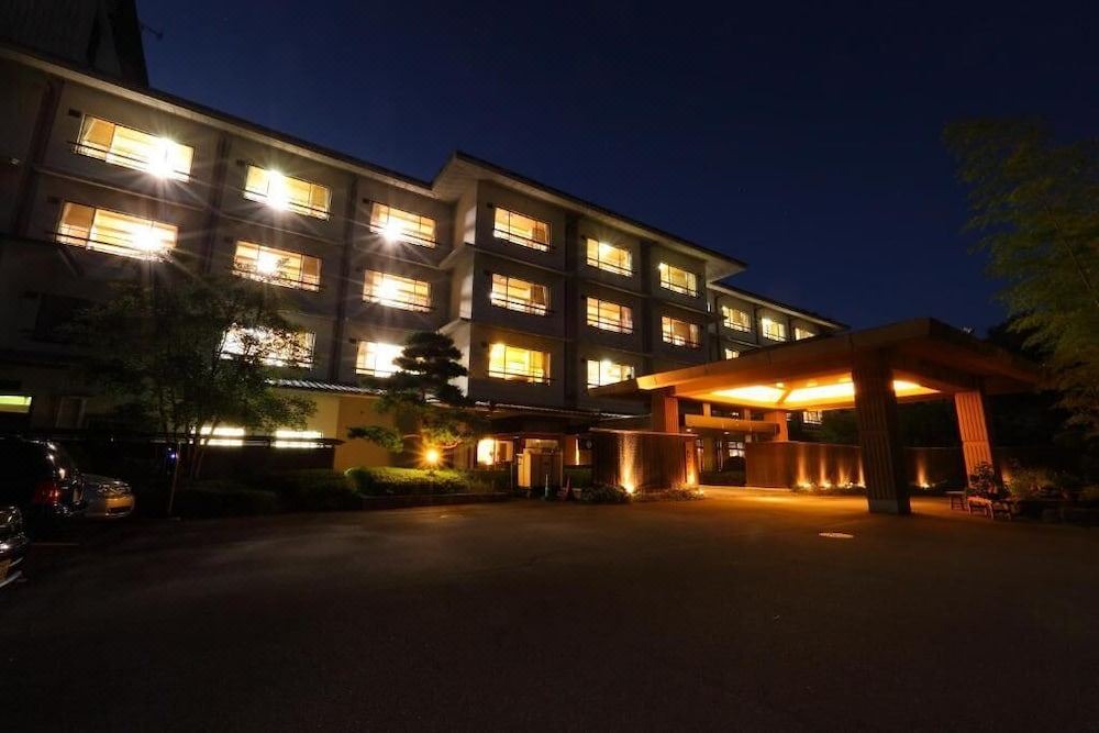 Photo of Buildings in Harunako Onsen