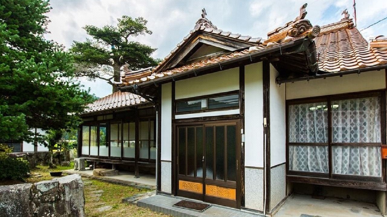 Photo of Buildings in Akitakata