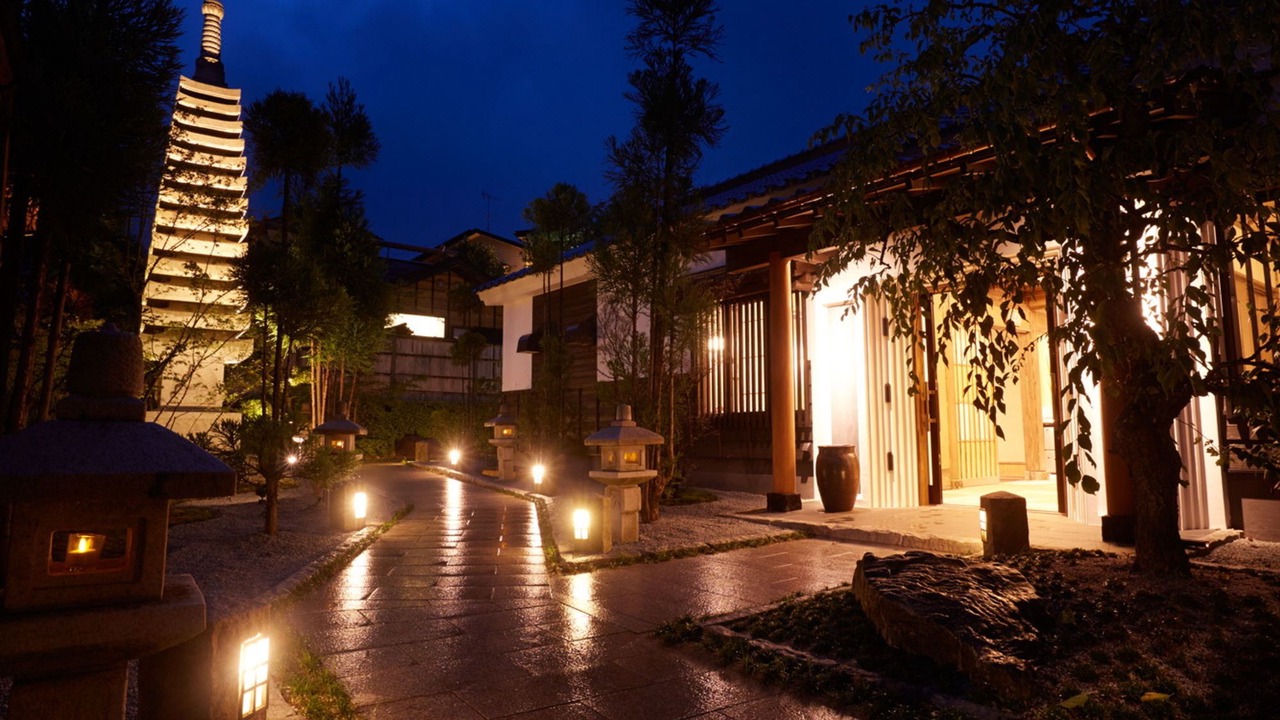 Photo of Buildings in Takachiho