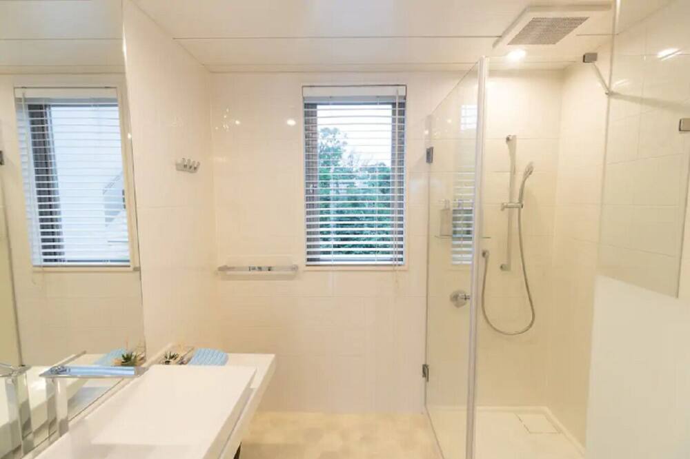 Photo of Bathroom in Yohena
