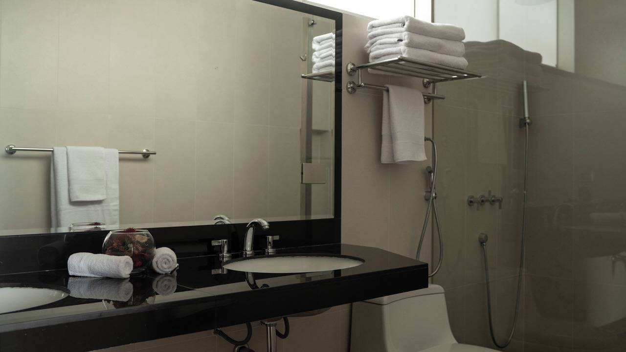 Photo of Bathroom in Leuro