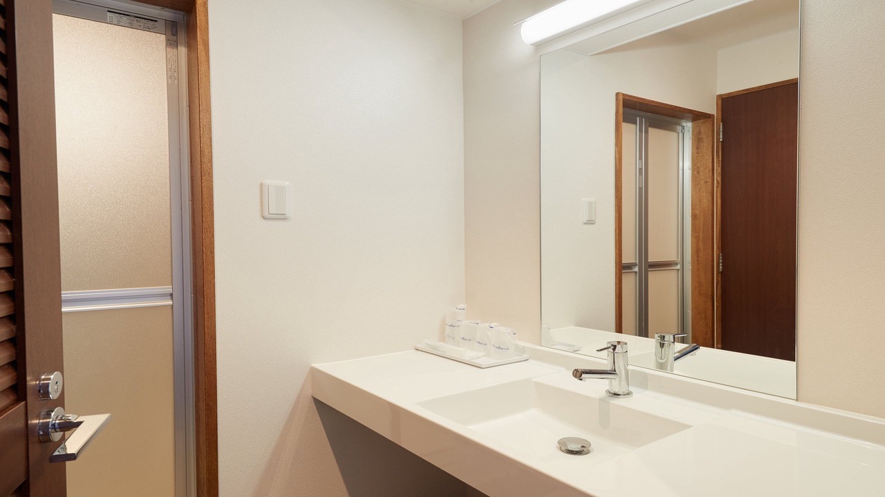 Photo of Bathroom in Onna