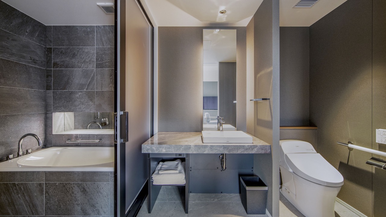 Photo of Bathroom in Karasumaoike