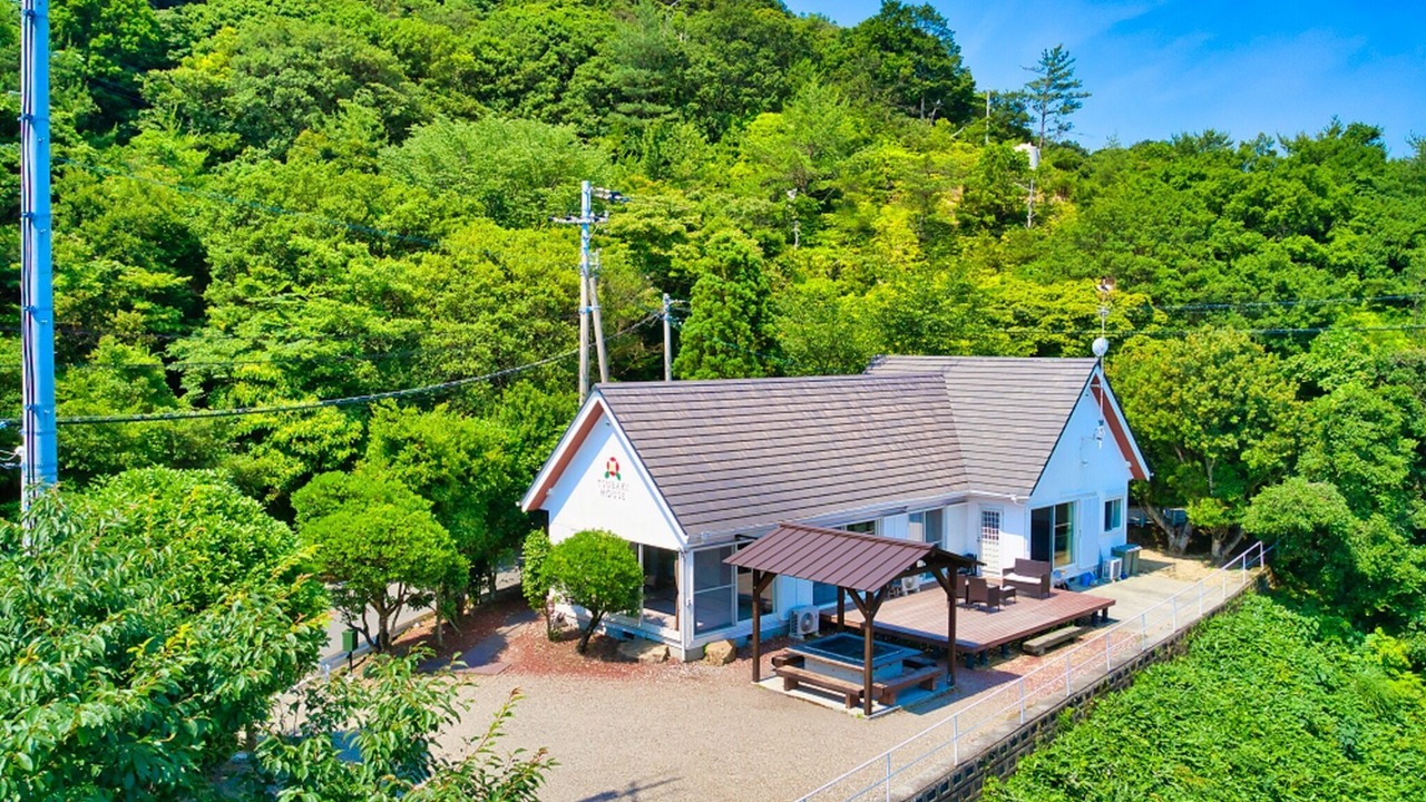 Photo of Outdoor in Anan