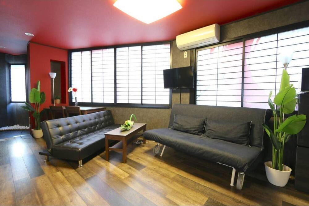 Photo of Livingroom in Nakazakicho