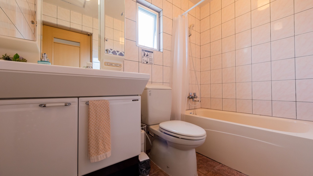 Photo of Bathroom in Onna