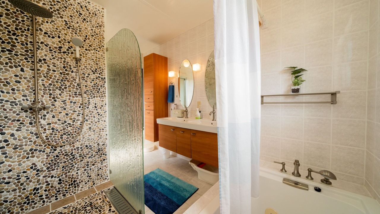 Photo of Bathroom in Maeda
