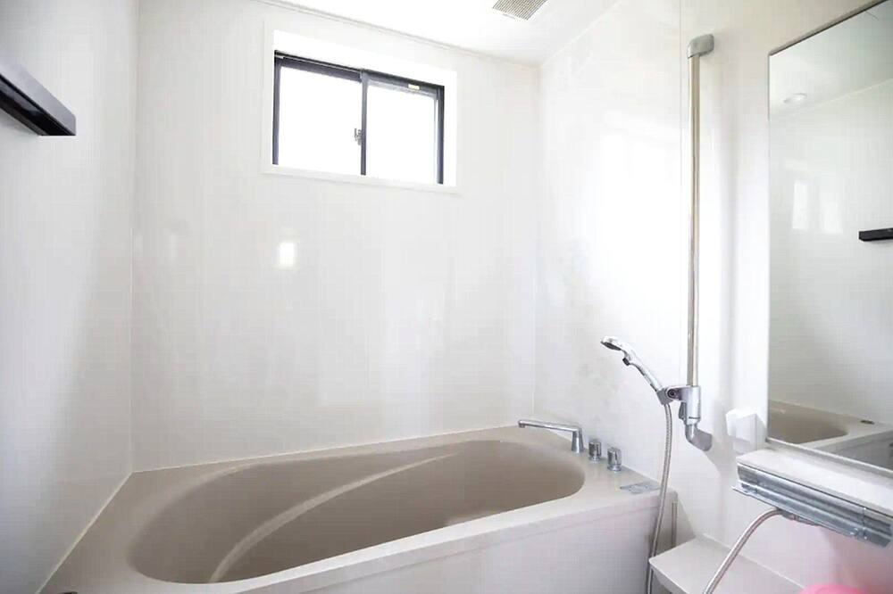 Photo of Bathroom in Shoshi