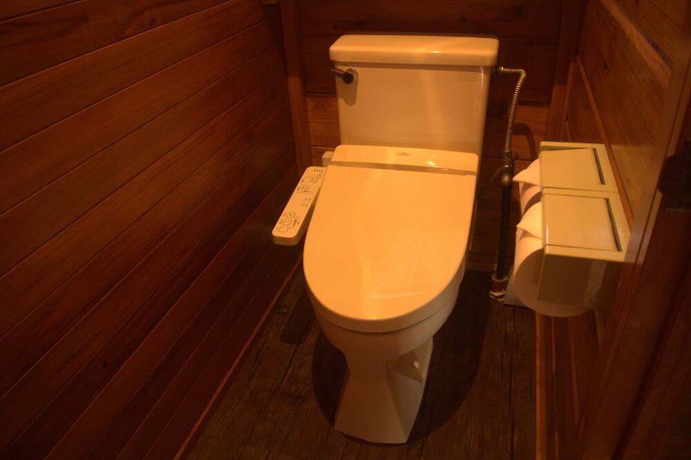 Photo of Bathroom in Onna