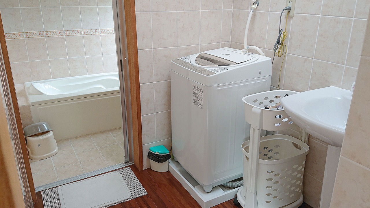 Photo of Bathroom in Shoshi