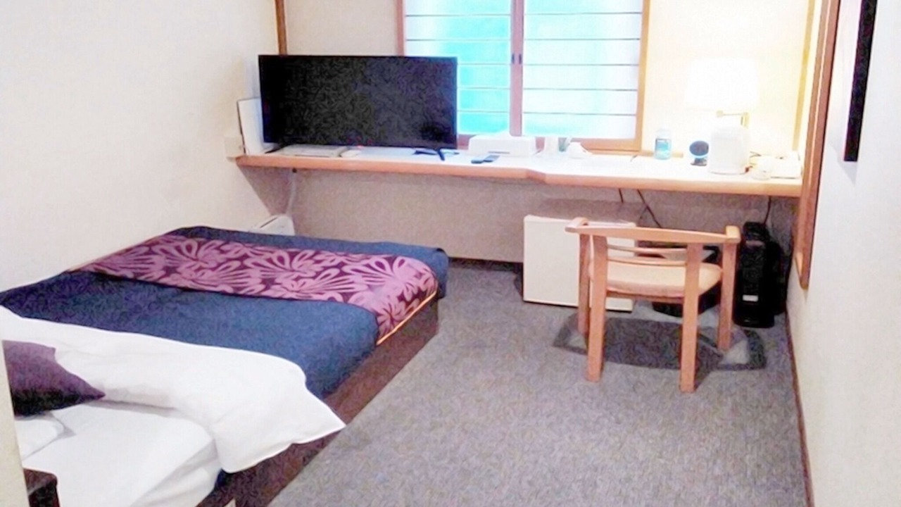 Photo of Bedroom in Ako
