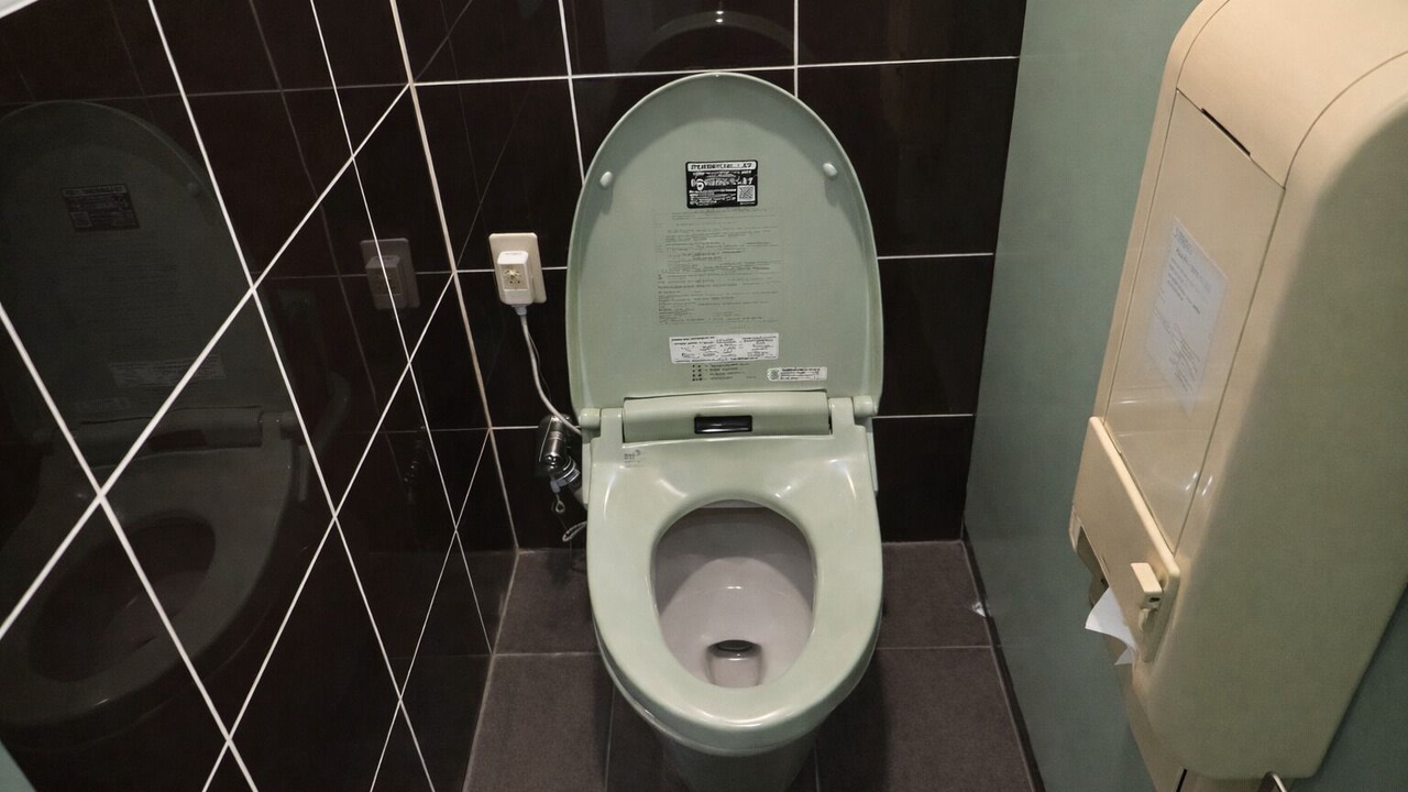 Photo of Bathroom in Akabane