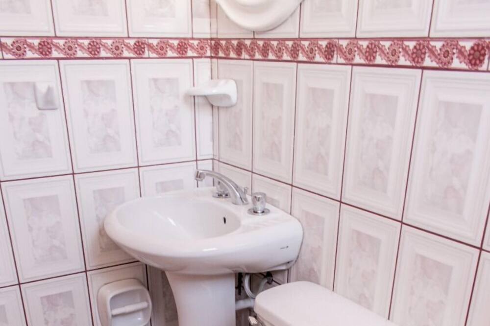Photo of Bathroom in Cusco
