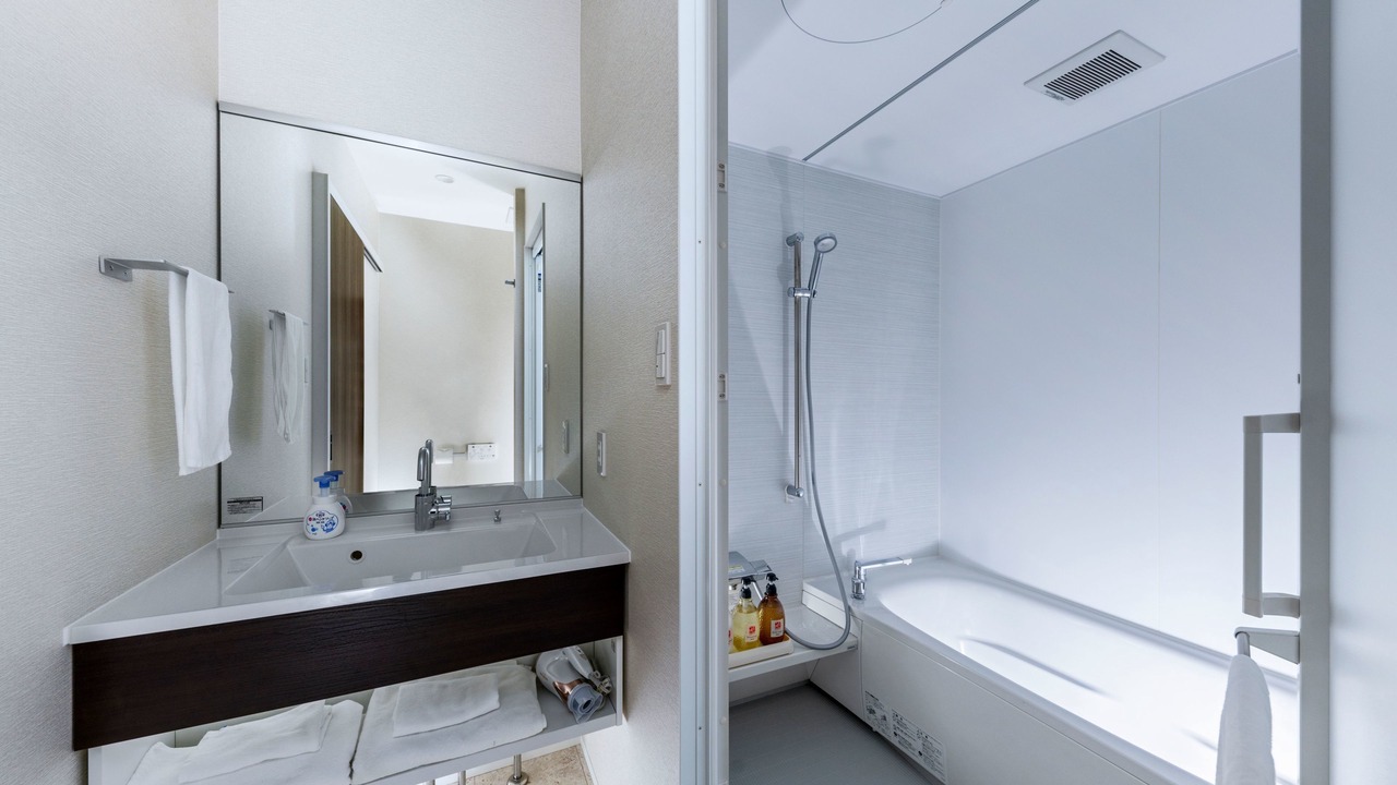 Photo of Bathroom in Echo Land