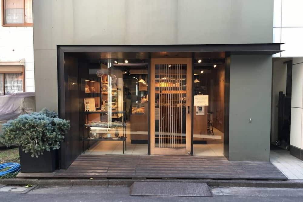 Photo of Others in Tomigaya