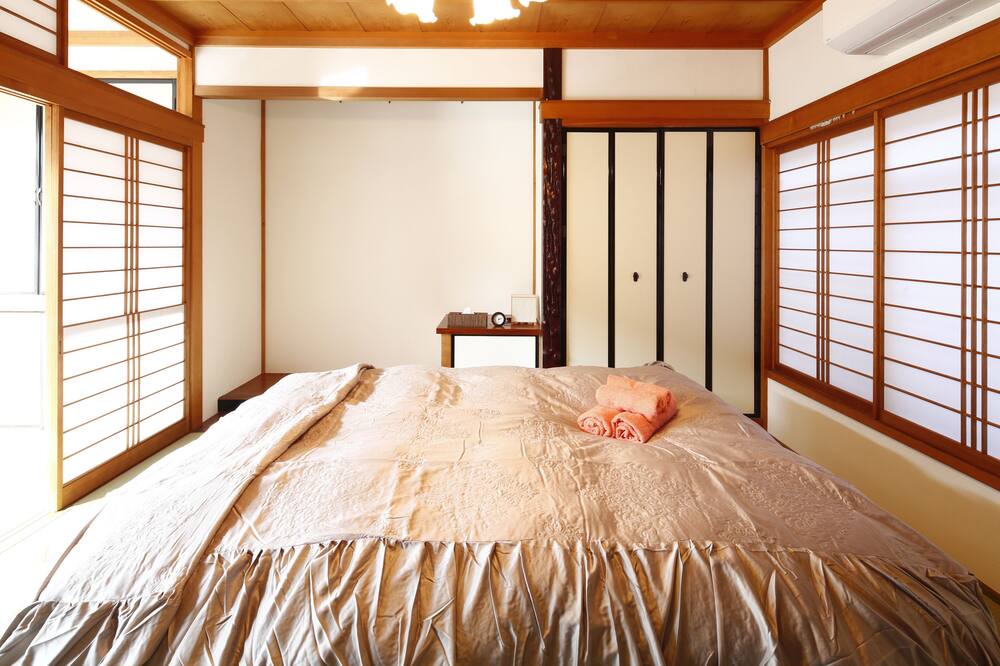 Photo of Bedroom in Higashi Chaya District