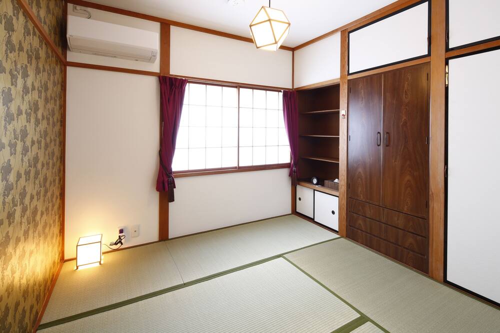 Photo of Bedroom in Higashi Chaya District