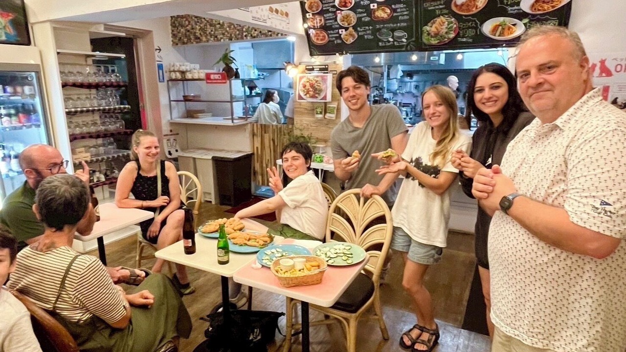 Photo of Others in Sendagi