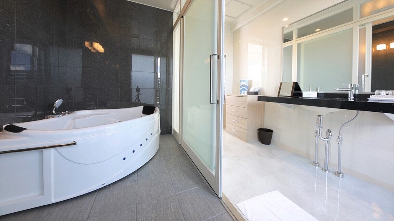 Photo of Bathroom in Kuwae