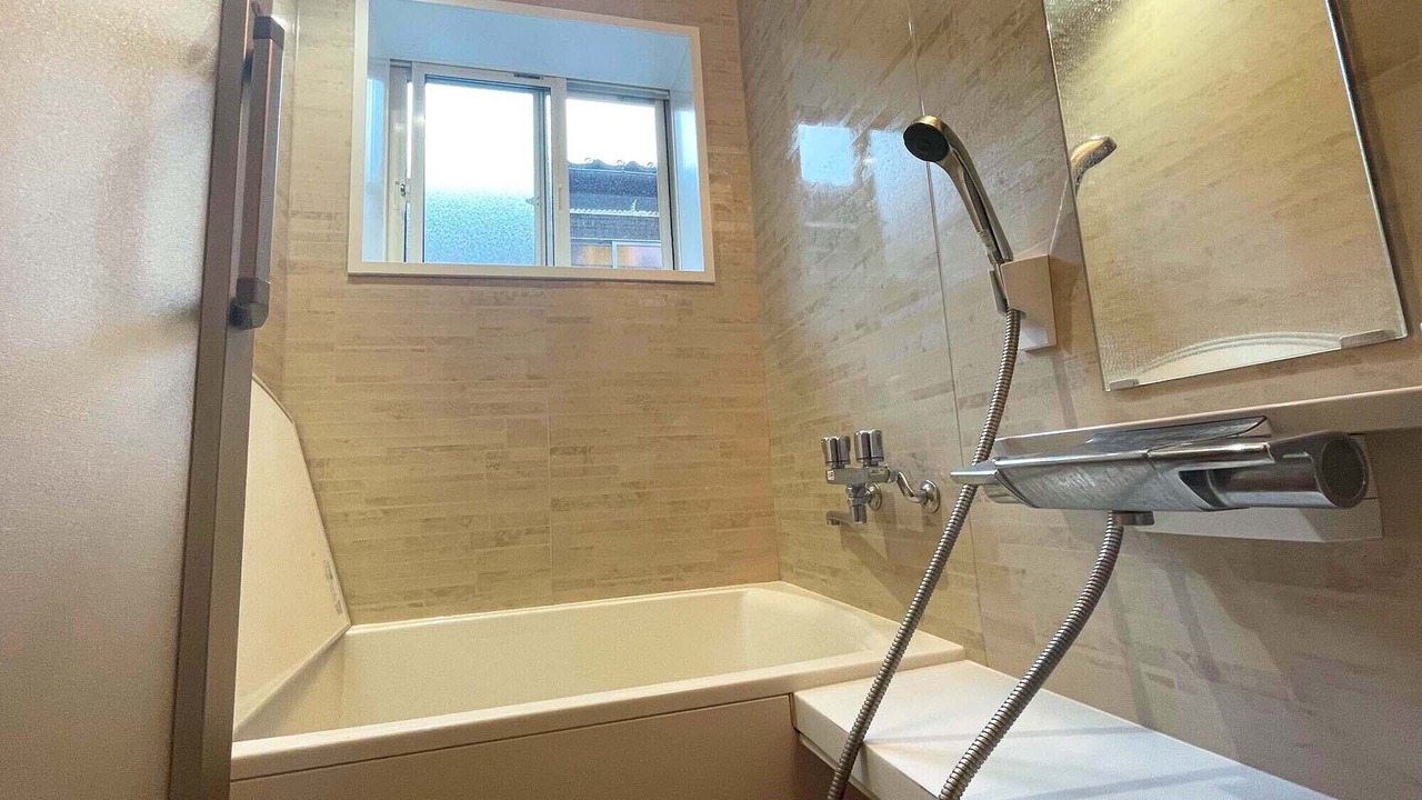 Photo of Bathroom in Ama