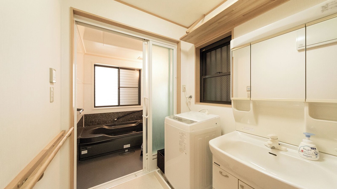 Photo of Bathroom in Ajiro