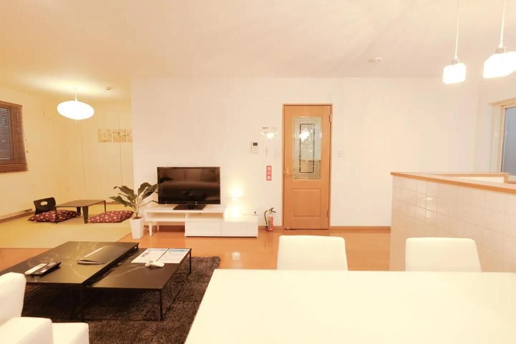 Photo of Livingroom in Higashi