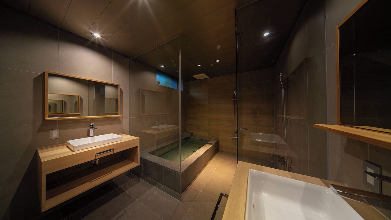 Photo of Bathroom in Echo Land