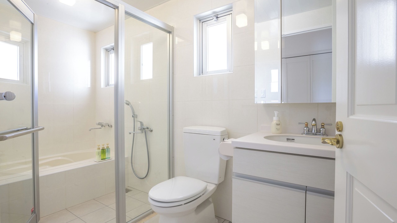 Photo of Bathroom in Onna