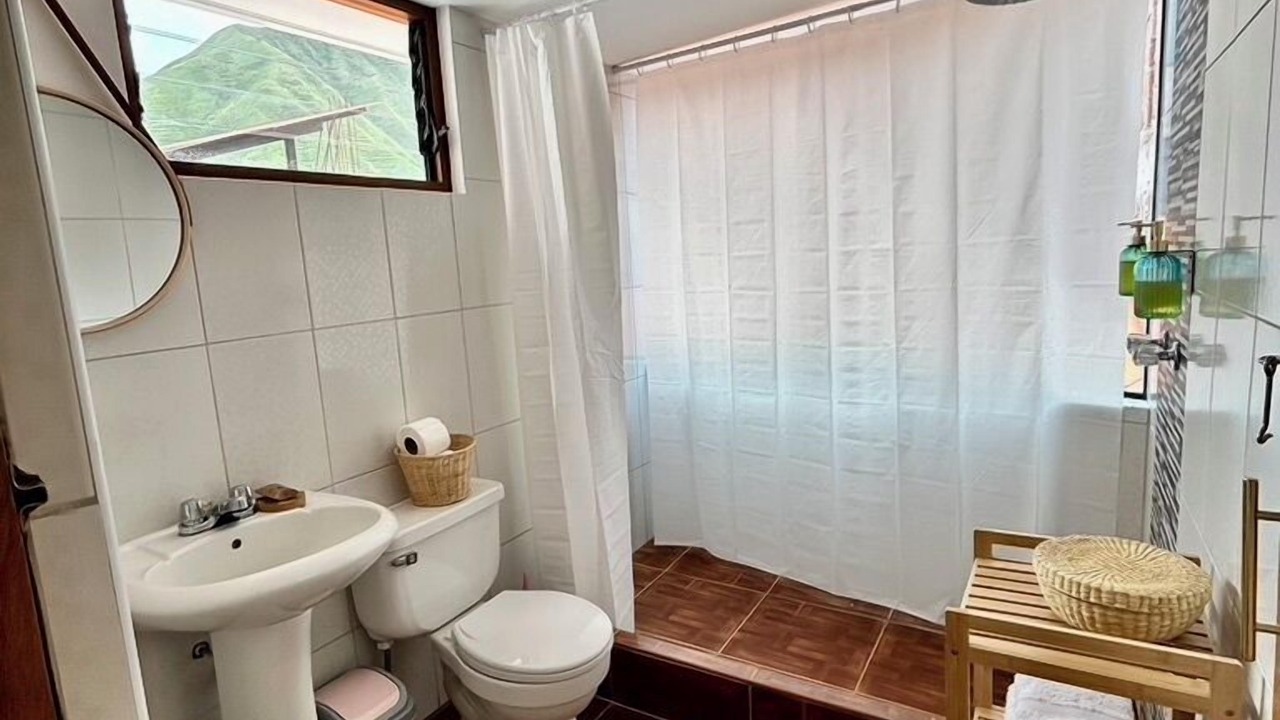 Photo of Bathroom in Urubamba