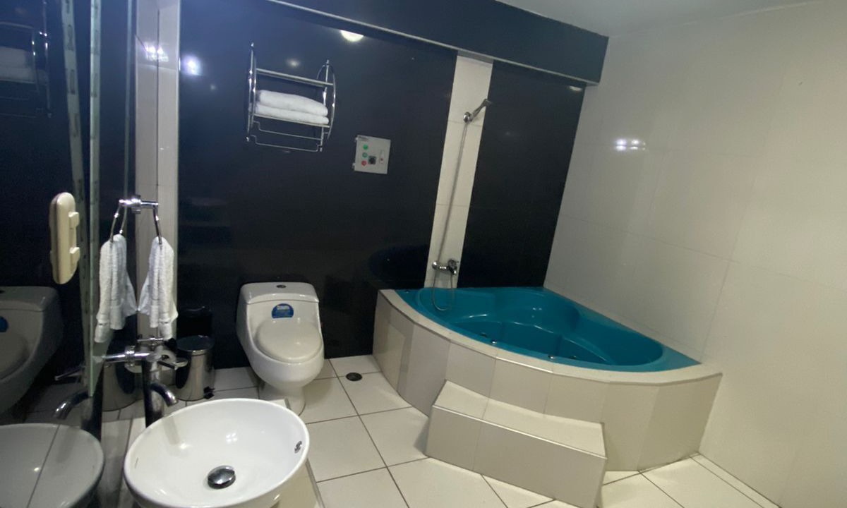 Photo of Bathroom in Tacna
