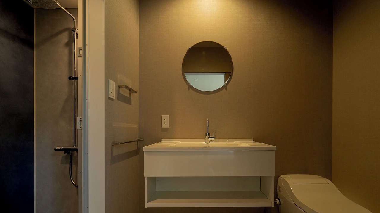 Photo of Bathroom in Echo Land