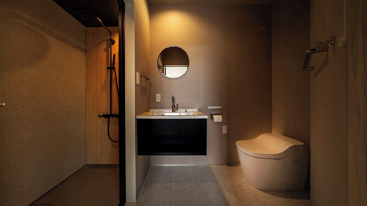 Photo of Bathroom in Echo Land