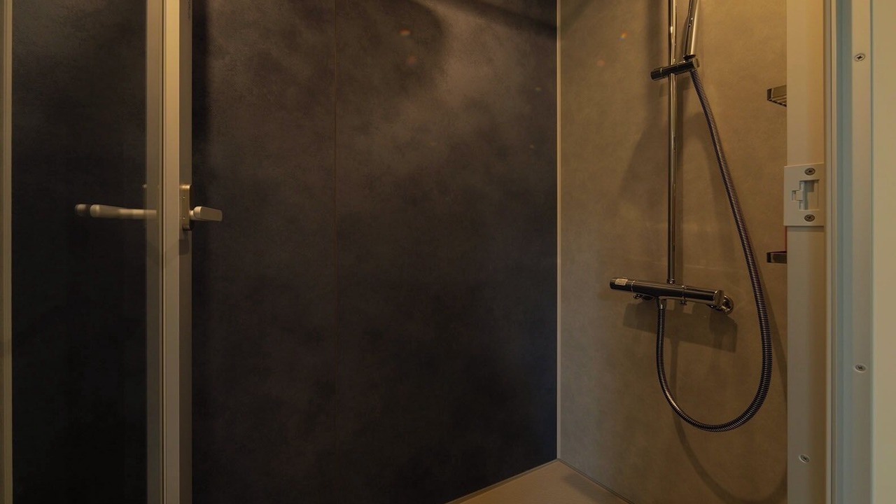 Photo of Bathroom in Echo Land