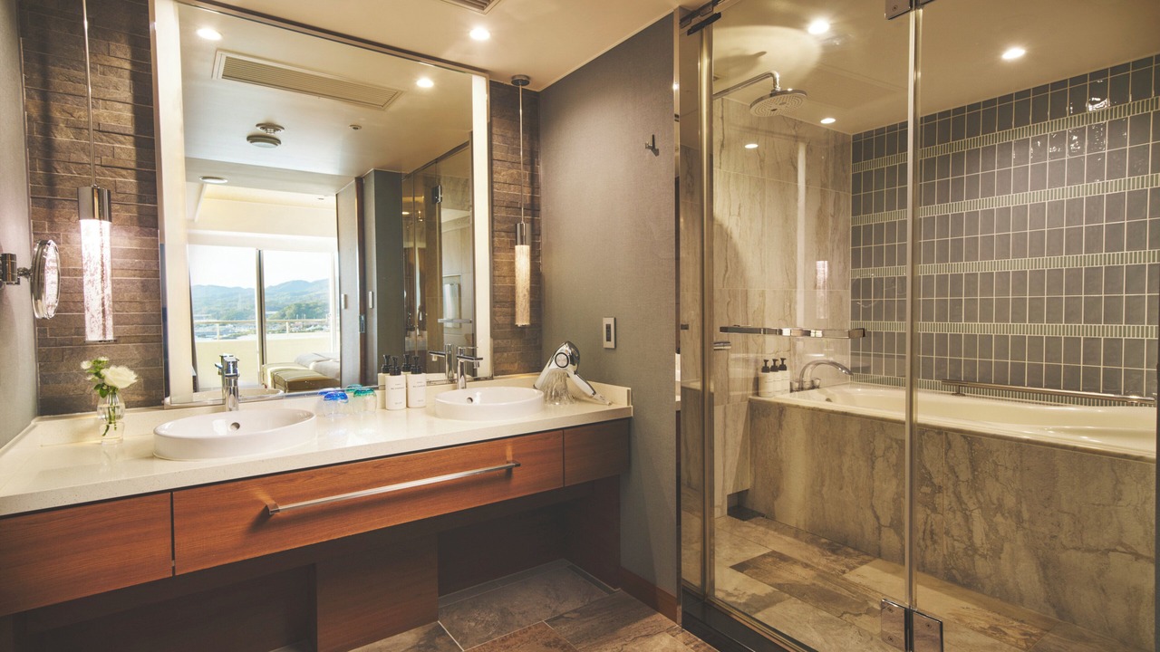 Photo of Bathroom in Onna