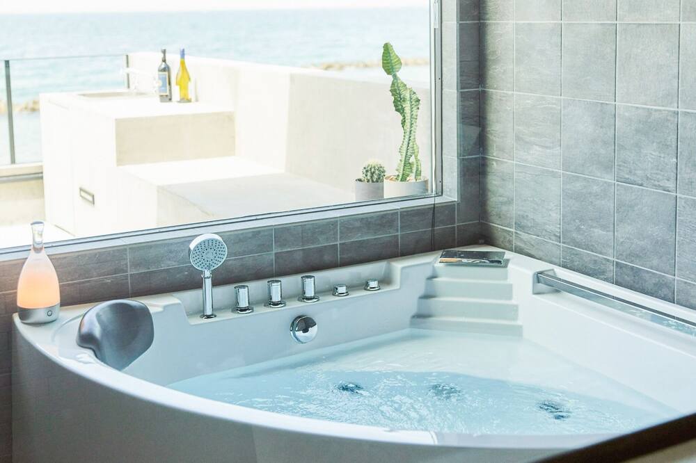 Photo of Bathroom in Awaji