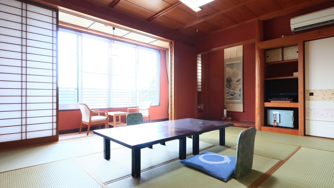 Photo of Bedroom in Toba
