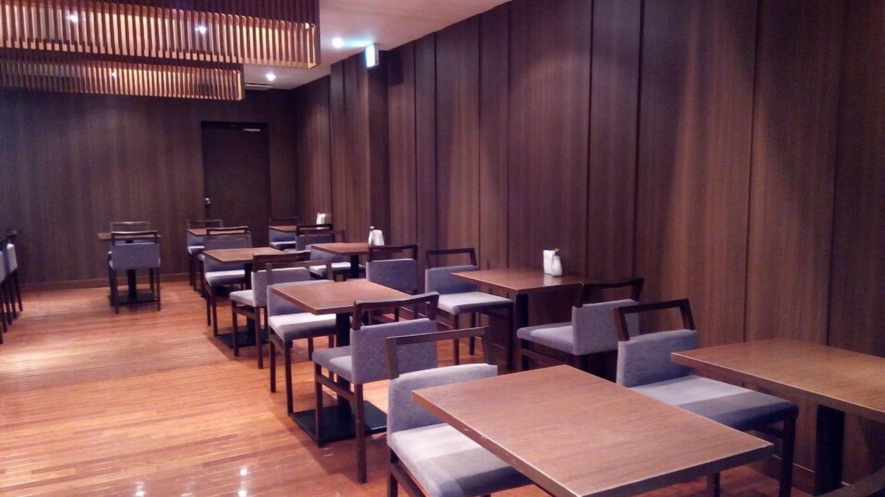 Photo of Others in Aoba-dori Avenue