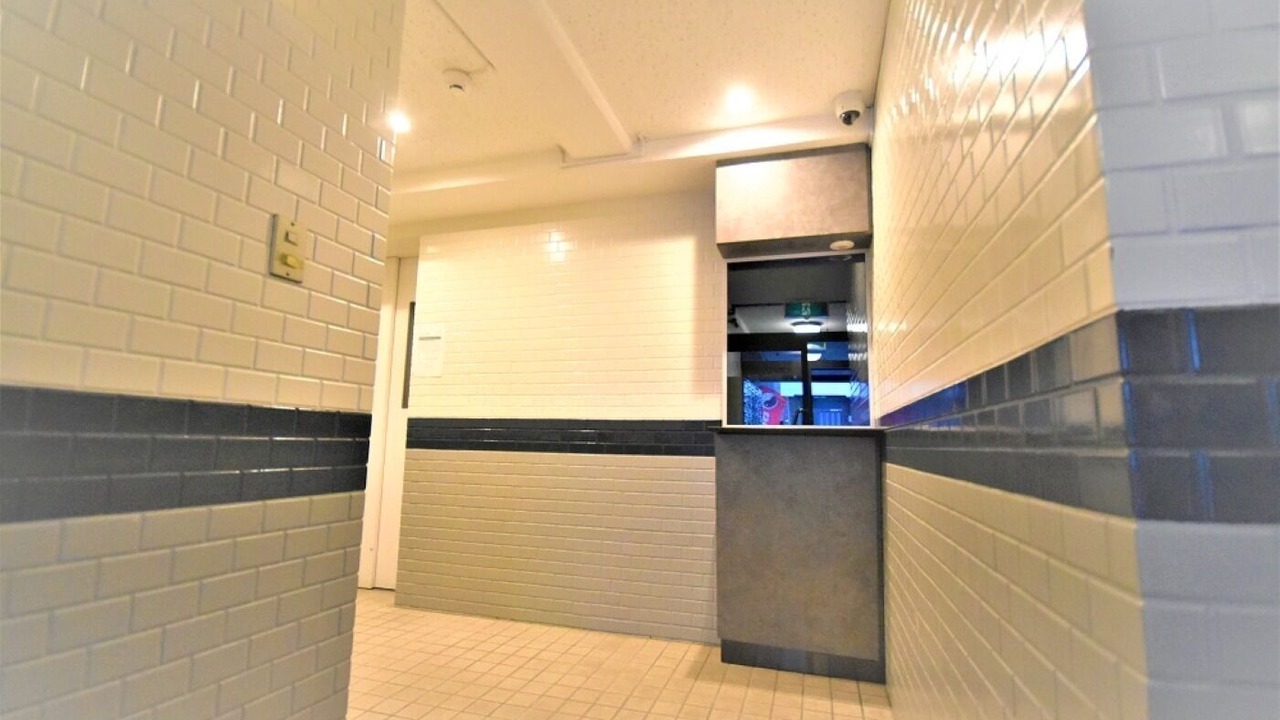 Photo of Others in Higashi