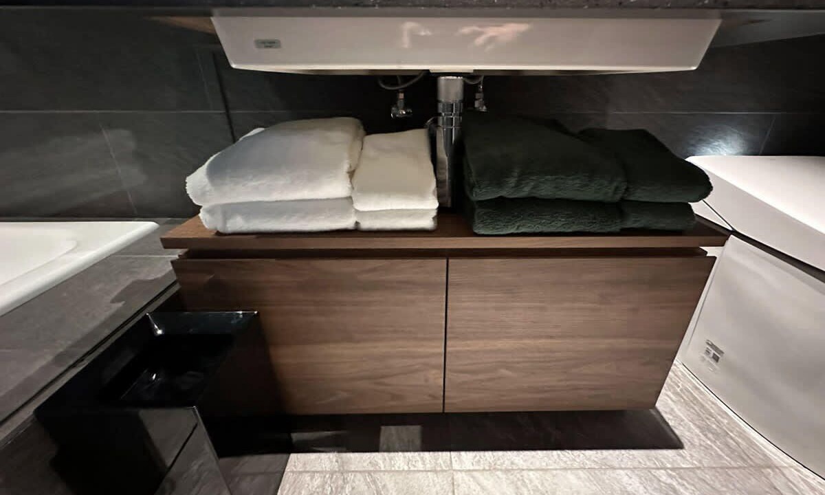 Photo of Bathroom in Enoura