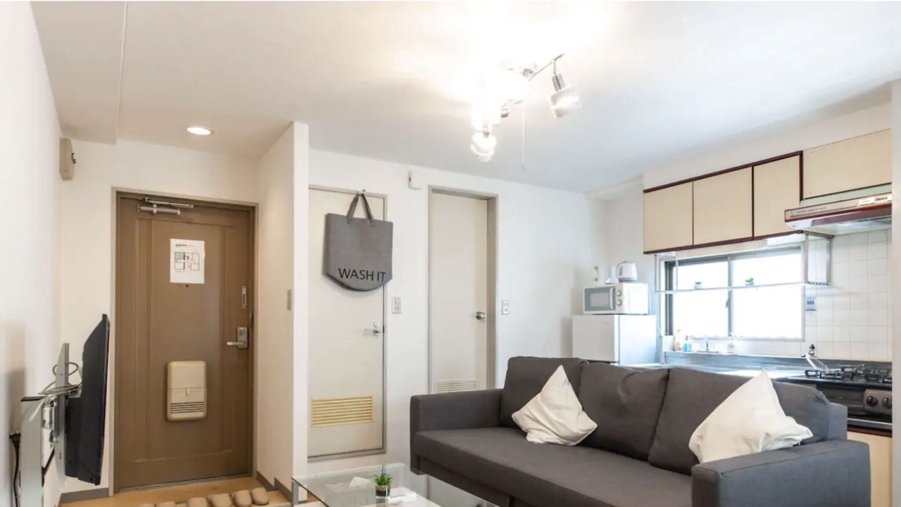 Photo of Livingroom in Shin-Osaka