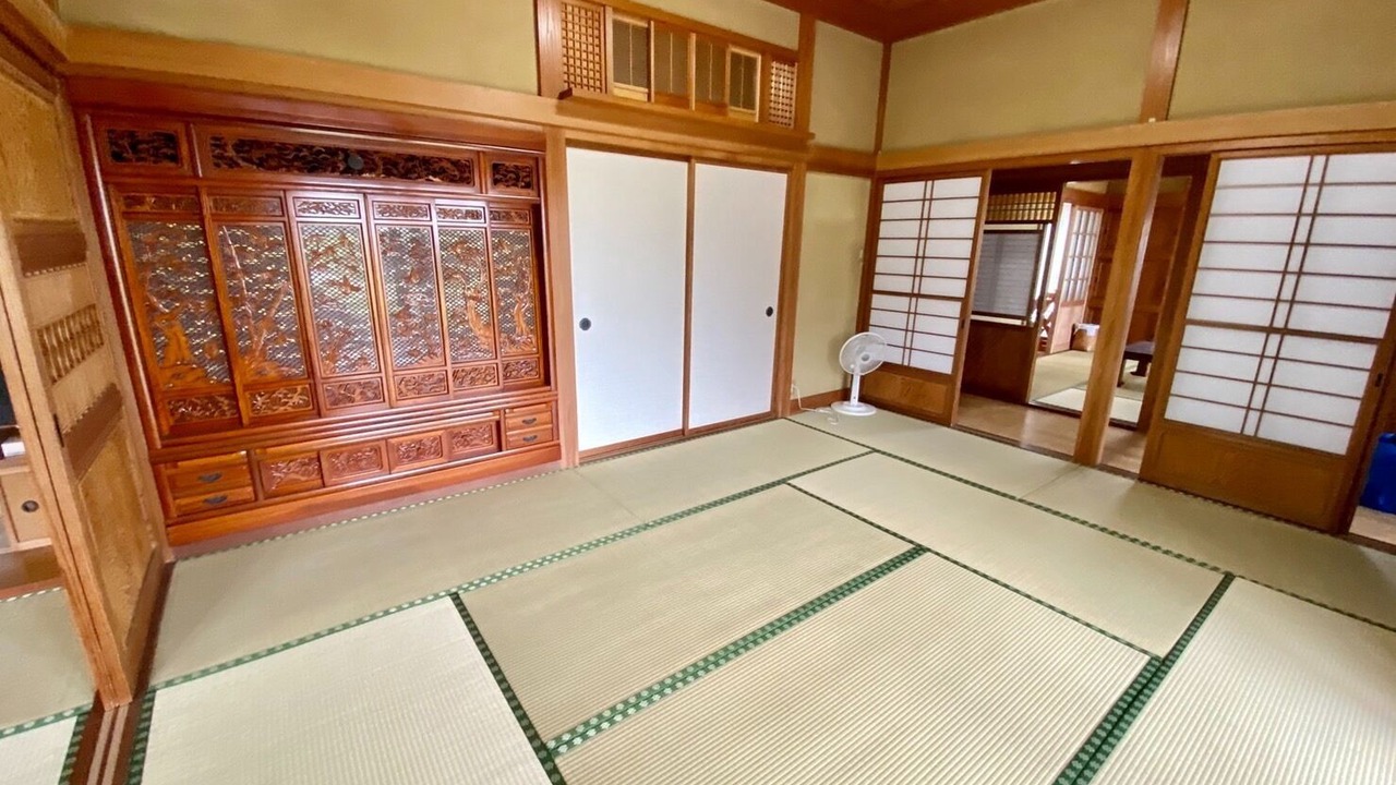 Photo of Others in Yokoshibahikari