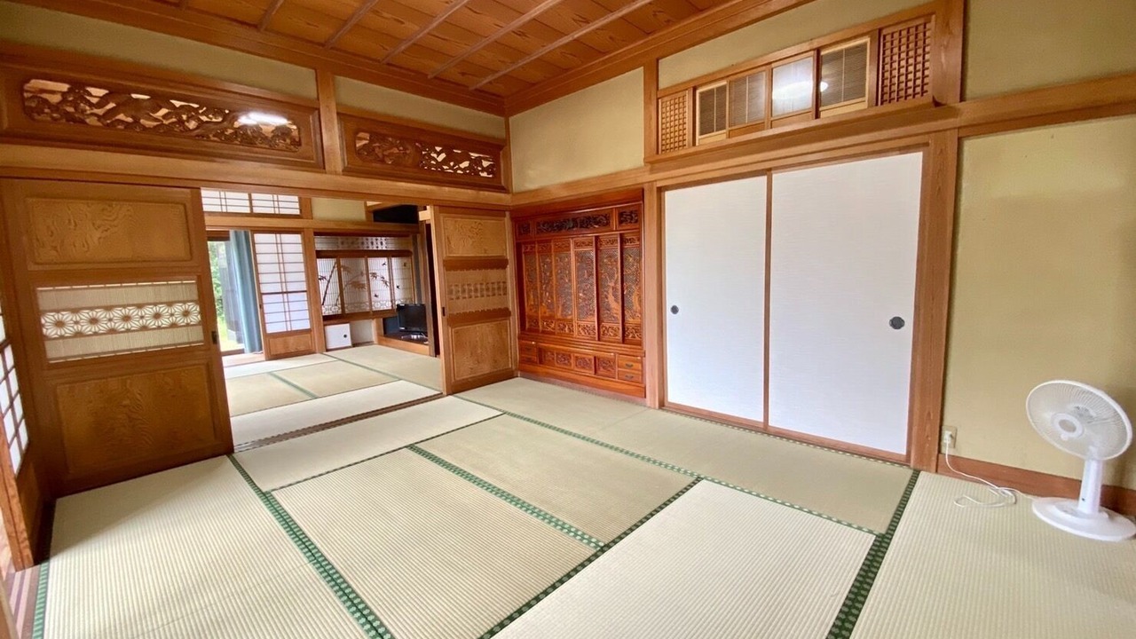 Photo of Others in Yokoshibahikari