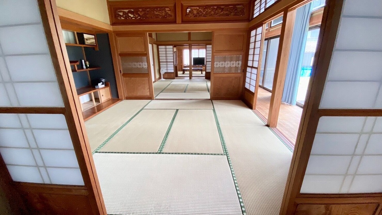 Photo of Others in Yokoshibahikari