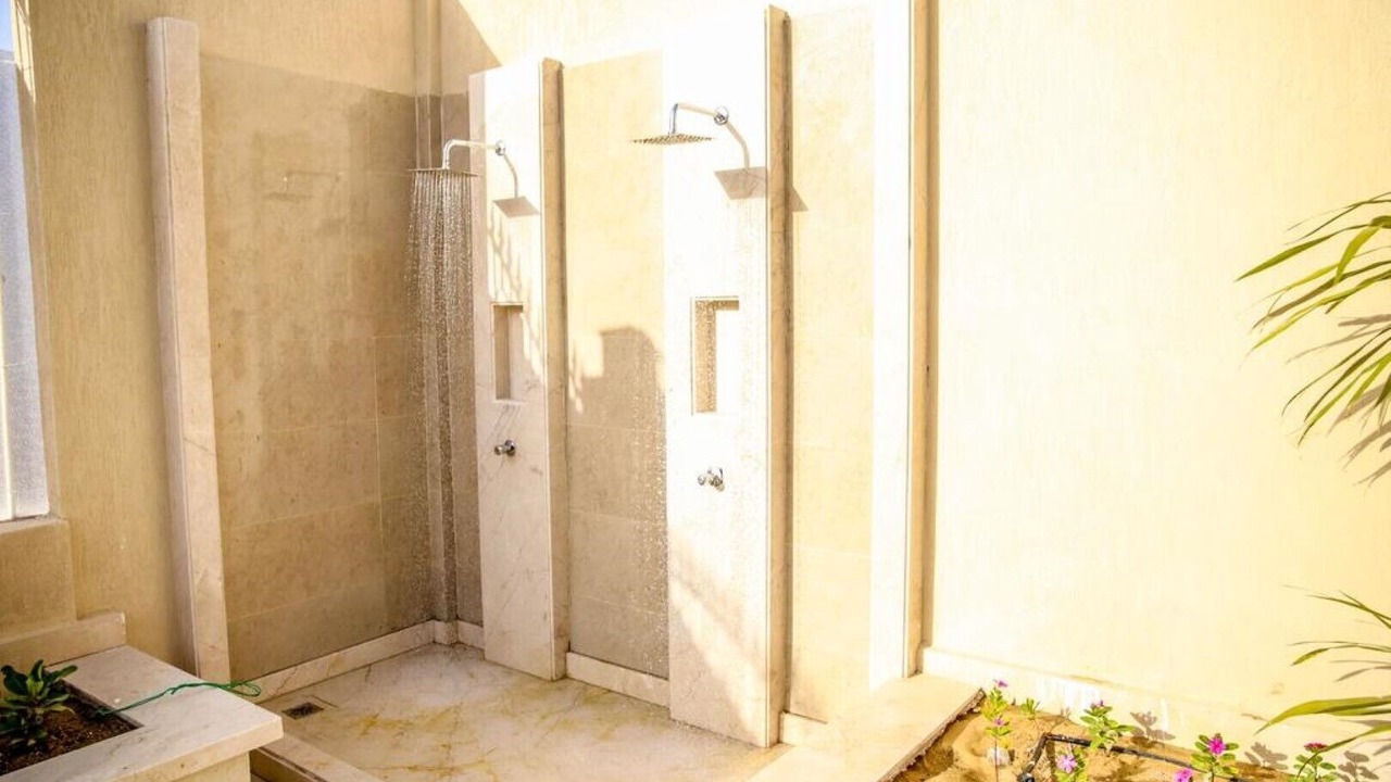 Photo of Bathroom in Dahar