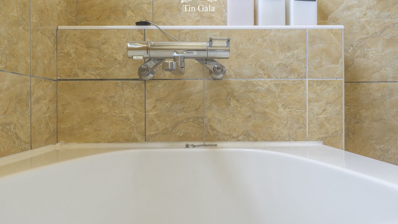 Photo of Bathroom in Onna